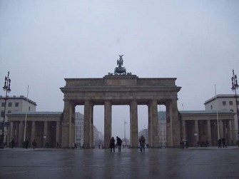 Rubuhnya “Tembok Berlin” Dua Ribu Tahun Silam