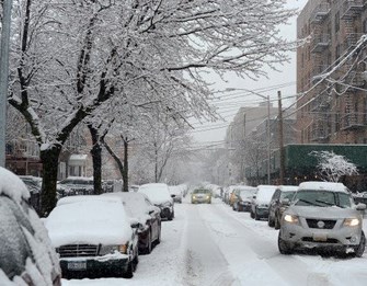 Badai Salju Terburuk Mengancam New York