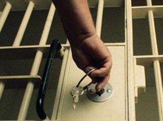 Pejabat Cina ‘berkunjung’ ke penjara korupsi