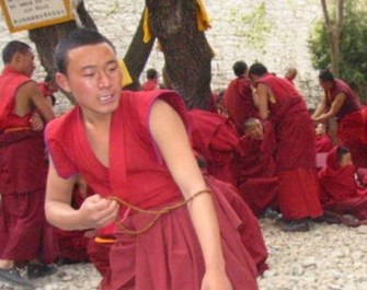 tibetan-buddhist-monks Copy