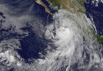 Badai Newton menghantam Meksiko