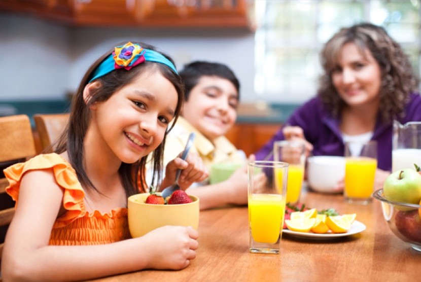 ORANG TUA MALAS BIKIN SARAPAN, TUMBUH KEMBANG ANAK TERGANGGU