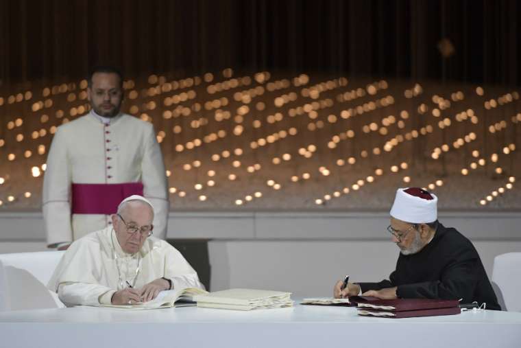 Di Abu Dhabi, Paus dan Imam Besar Al Azhar Tanda Tangani Dokumen Persaudaraan Manusia