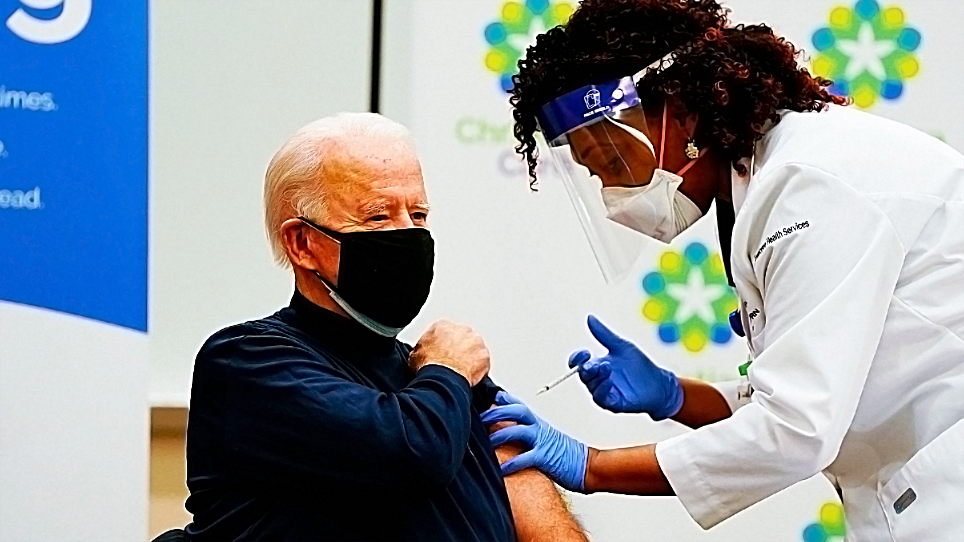 Joe Biden mendapat dosis pertama vaksin COVID-19, mengatakan ‘tidak perlu khawatir’